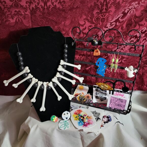 Halloween Lot of Jewelry & Stickers Pins, Necklaces, - Picture 1 of 13